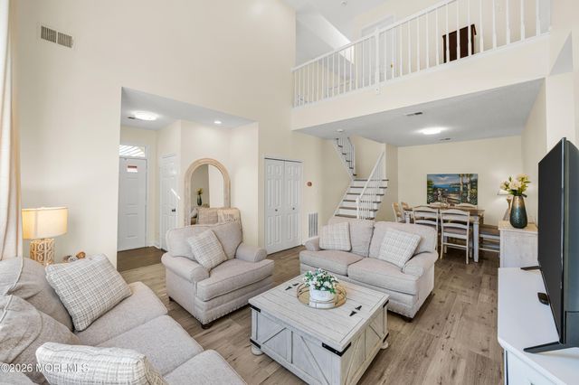 41 Tall Oaks Court, Old Bridge, NJ 08857