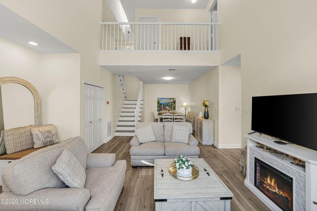 41 Tall Oaks Court, Old Bridge, NJ 08857