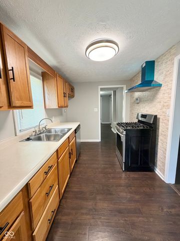 4950 E 18th Street, Indianapolis, IN 46218