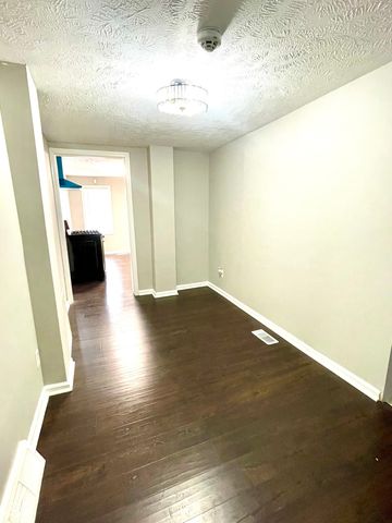 4950 E 18th Street, Indianapolis, IN 46218