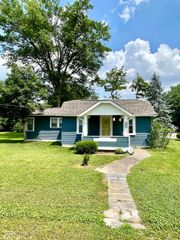 4950 E 18th Street, Indianapolis, IN 46218