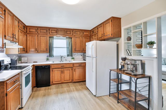 1612 2nd Avenue NE, Rochester, MN 55906