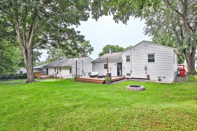1612 2nd Avenue NE, Rochester, MN 55906