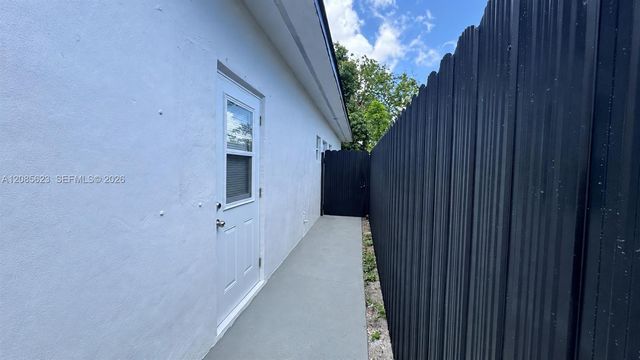 2731 NW 100th Street C, Miami, FL 33147