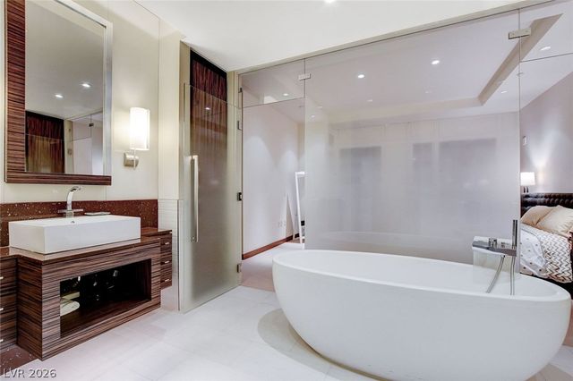 3750 South Las Vegas Boulevard 3707, Las Vegas, NV 89158