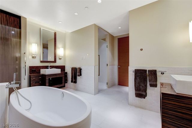 3750 South Las Vegas Boulevard 3707, Las Vegas, NV 89158