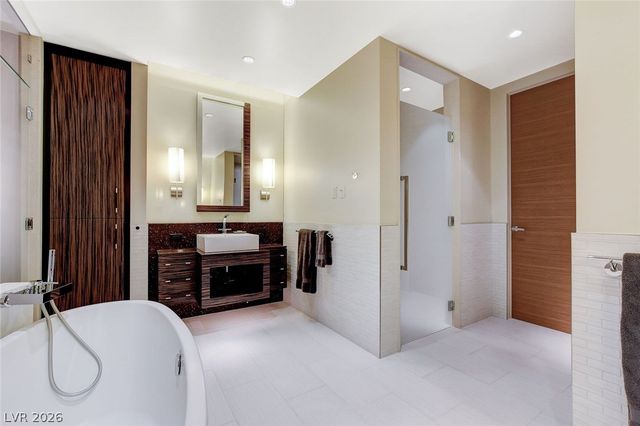 3750 South Las Vegas Boulevard 3707, Las Vegas, NV 89158