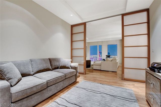 3750 South Las Vegas Boulevard 3707, Las Vegas, NV 89158