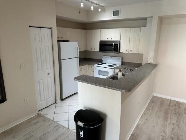 1803 N Flagler Drive 312, West Palm Beach, FL 33407