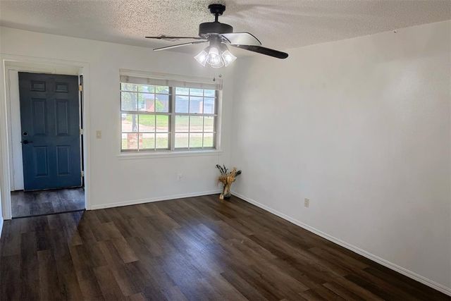 620 Willow Ridge Place, Edmond, OK 73003