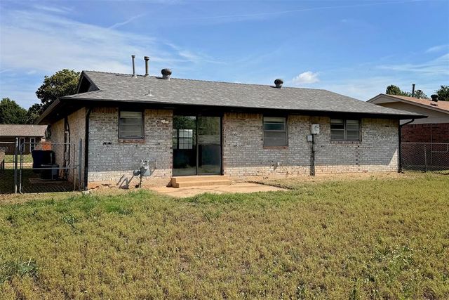 620 Willow Ridge Place, Edmond, OK 73003