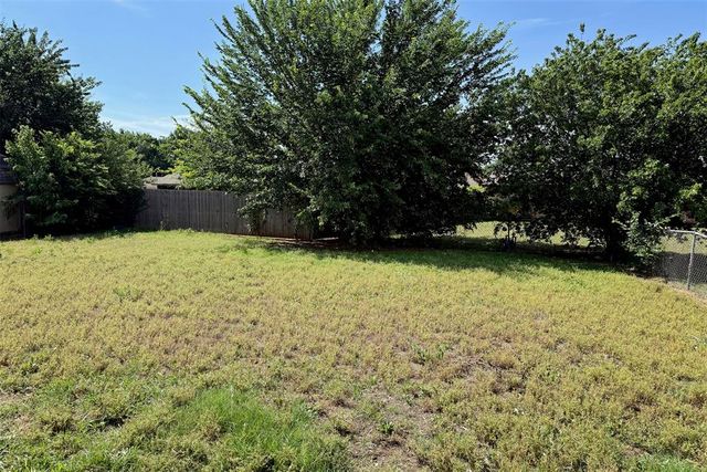 620 Willow Ridge Place, Edmond, OK 73003