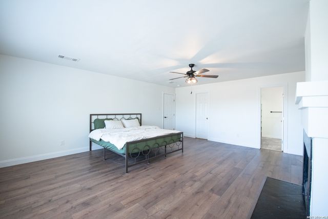 15822 Pleasant Well Drive, San Antonio, TX 78247