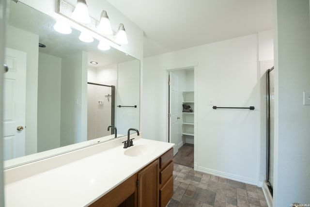 15822 Pleasant Well Drive, San Antonio, TX 78247