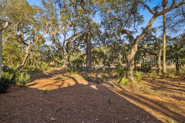 4 Chechessee Cir, Okatie, SC 29909