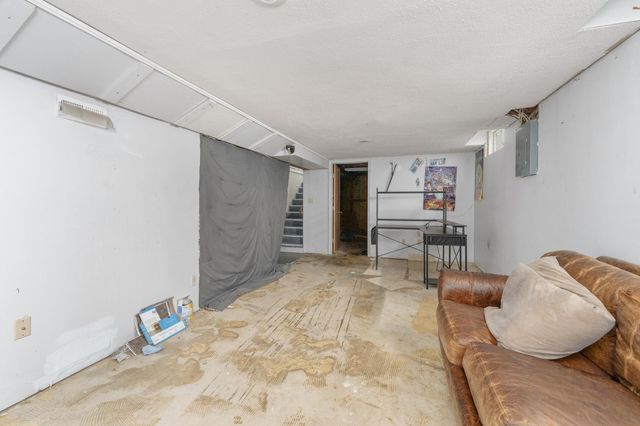 2104 S Osage Ave., Wichita, KS 67213