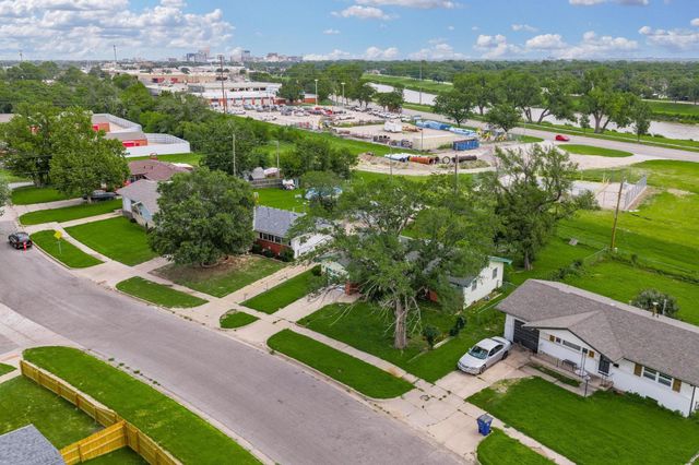 2104 S Osage Ave., Wichita, KS 67213
