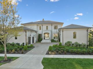 8531 Heirloom Blvd, College Grove, TN 37046