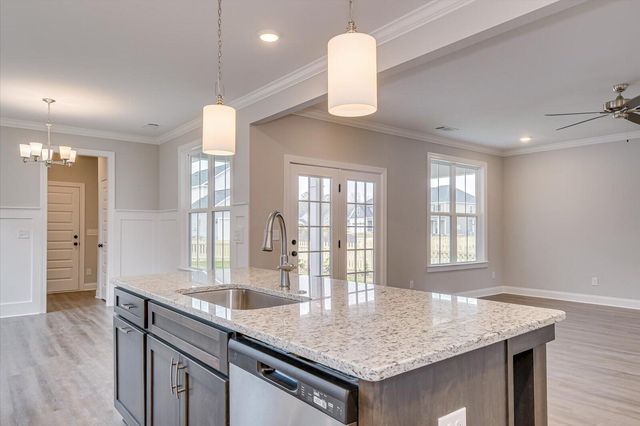 917 Walker Pt Drive, Grovetown, GA 30813