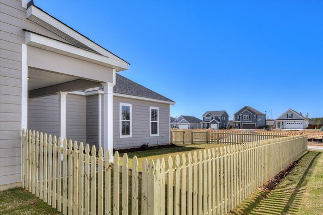 917 Walker Pt Drive, Grovetown, GA 30813