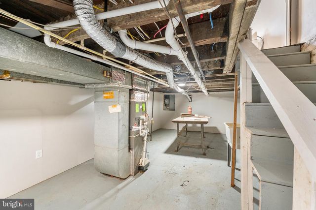 2517 W PRATT ST, Baltimore, MD 21223