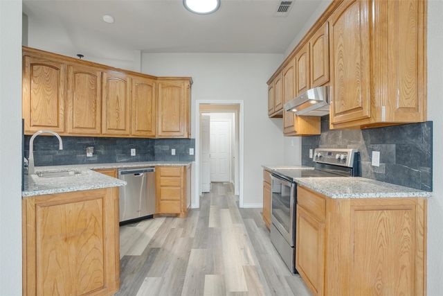 402 Ranch Road, Granbury, TX 76049