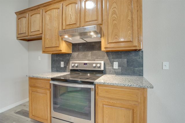 402 Ranch Road, Granbury, TX 76049