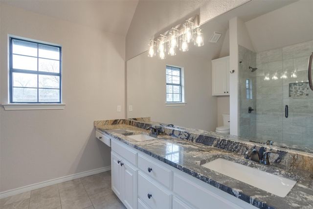 402 Ranch Road, Granbury, TX 76049