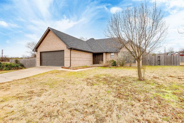 402 Ranch Road, Granbury, TX 76049