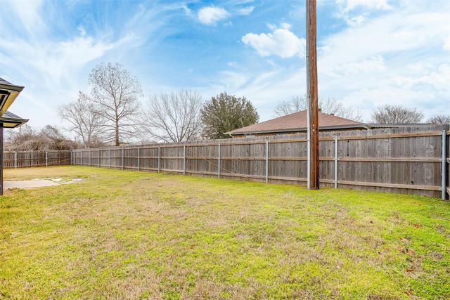 402 Ranch Road, Granbury, TX 76049