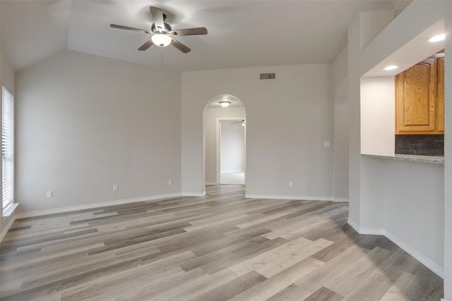 402 Ranch Road, Granbury, TX 76049