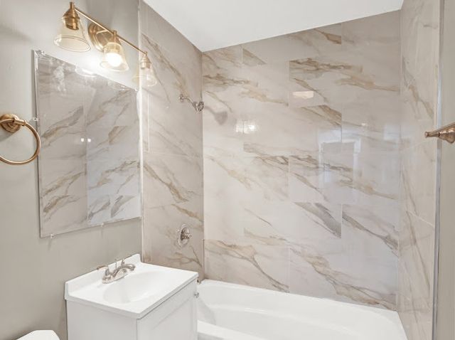 22248 KARLOV Avenue, Richton Park, IL 60471