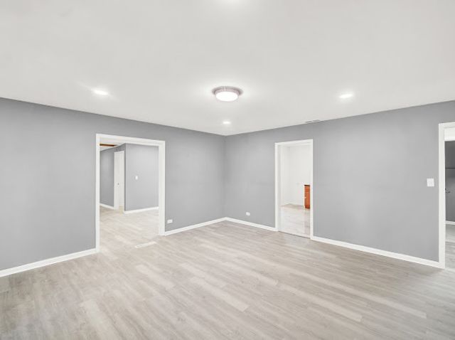 22248 KARLOV Avenue, Richton Park, IL 60471