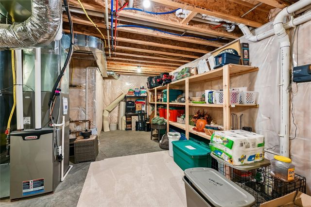 6935 Waterview Drive SW, Cedar Rapids, IA 52404