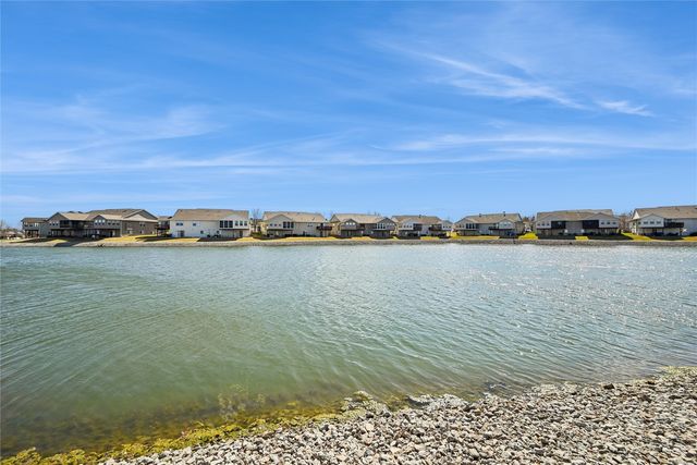 6935 Waterview Drive SW, Cedar Rapids, IA 52404