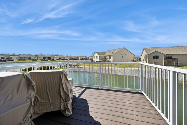 6935 Waterview Drive SW, Cedar Rapids, IA 52404