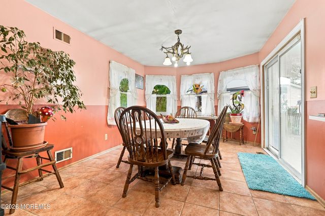 313 Pfister Road, Jackson, NJ 08527