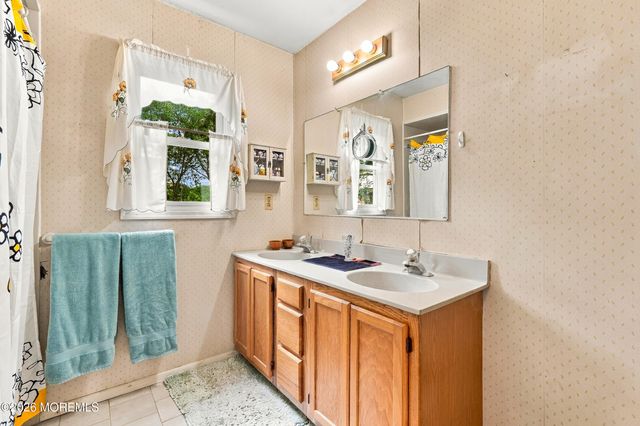 313 Pfister Road, Jackson, NJ 08527