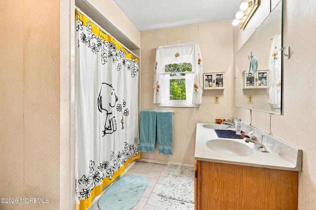 313 Pfister Road, Jackson, NJ 08527