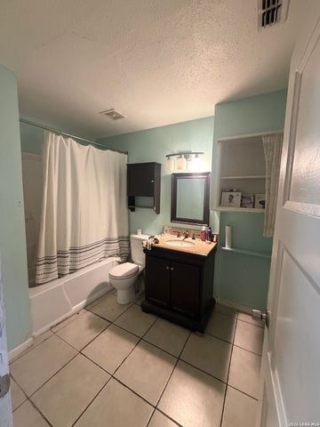 1210 W Gerald, San Antonio, TX 78211