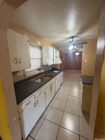 1210 W Gerald, San Antonio, TX 78211