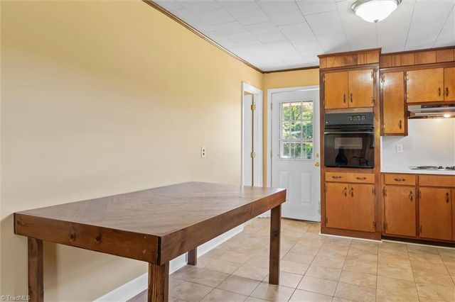 861 Creed Road, Ararat, NC 27007