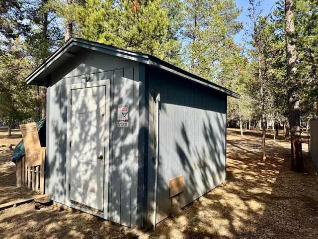 53018 Tarry Lane, La Pine, OR 97739
