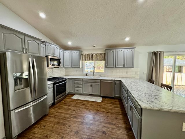 53018 Tarry Lane, La Pine, OR 97739