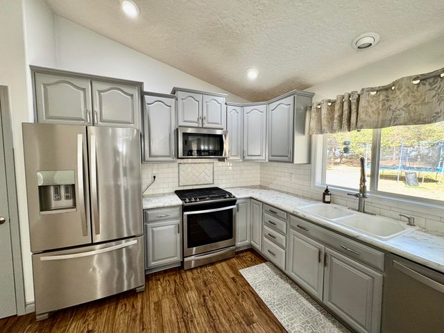 53018 Tarry Lane, La Pine, OR 97739