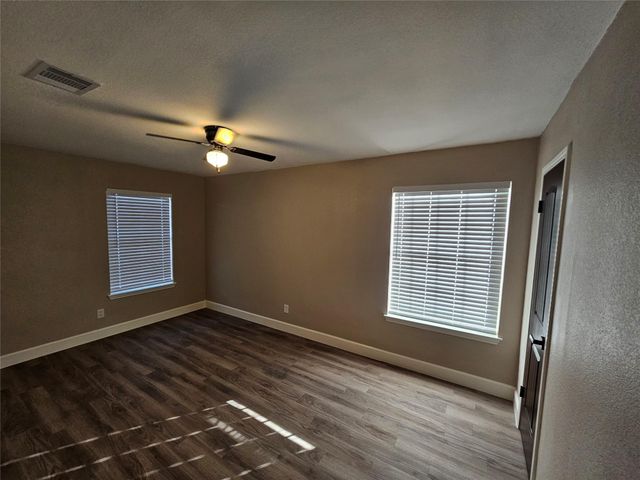 10411 Carlow Lane Lane, La Porte, TX 77571