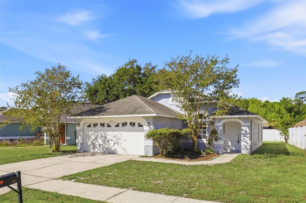 1094 BRIELLE COURT, Oviedo, FL 32765