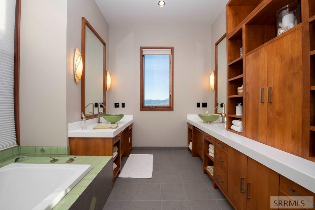 Image 17 of property listing at 35 Meadow Creek Road, May, ID 83253