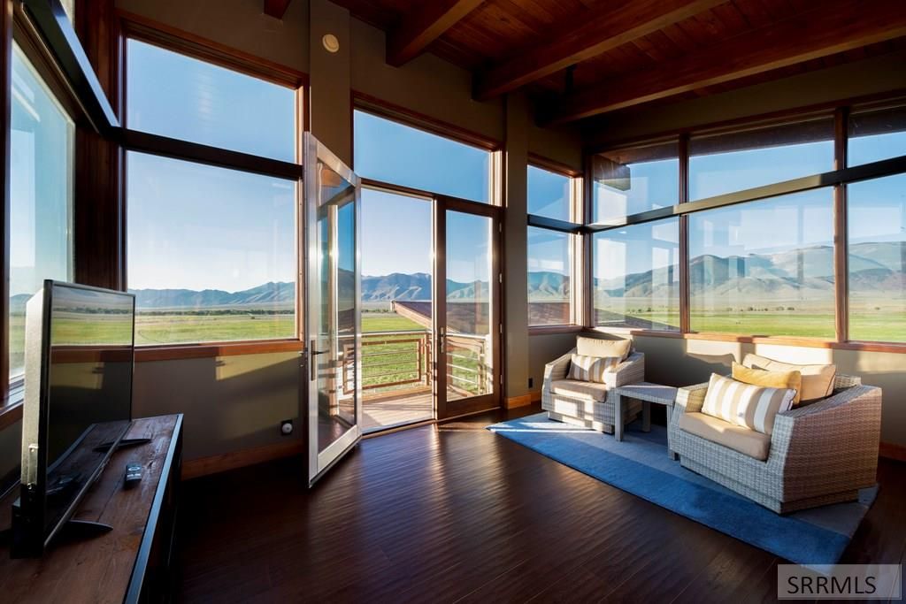 Image 3 of property listing at 35 Meadow Creek Road, May, ID 83253