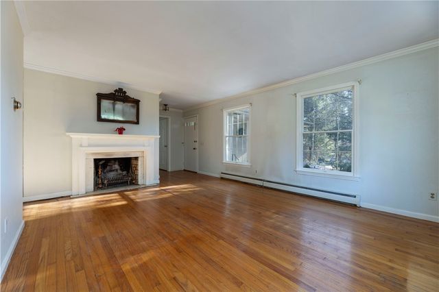 1037 Great Road, Lincoln, RI 02865